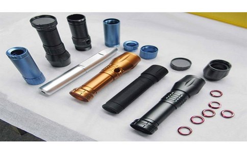 【鋁合金壓鑄件】怎樣可以防止鋁壓鑄件出現砂眼的現象